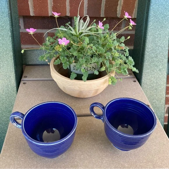 Vintage Cobalt Blue Tea/Coffee Cups - Picture 2 of 6